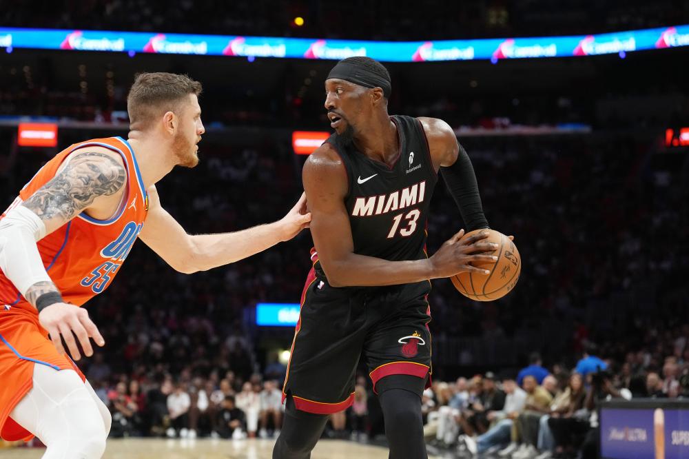 在激烈的篮 在激烈的篮