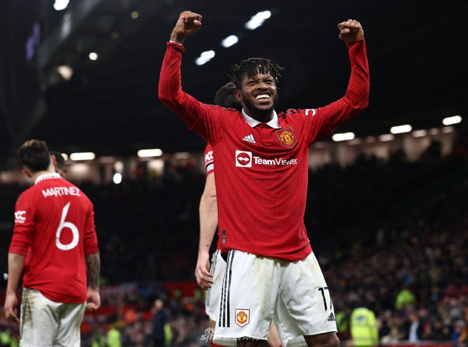 令人瞩目 令人瞩目